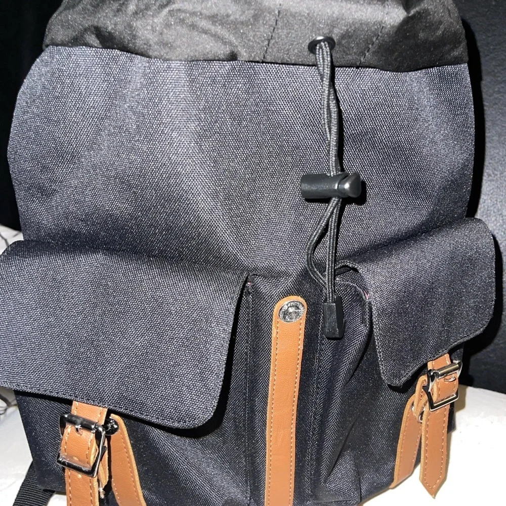 Herschel Supply Company Dawson 13 L Black and Tan Mini Backpack NWOT
